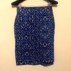Bold patterned pencil skirt